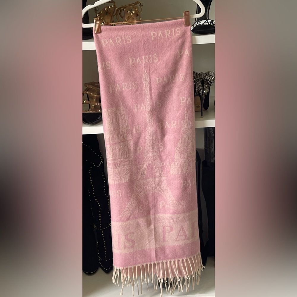 New Elegant Pink Paris scarf